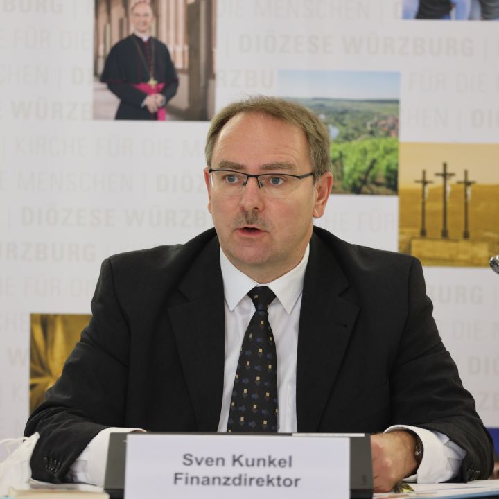 Ordinariatsrat Bischöflicher Finanzdirektor Sven Kunkel, Leiter der Hauptabteilung "Finanzen und Immobilien"