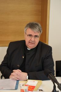 Domkapitular Clemens Bieber, Vorsitzender des Diözesan-Caritasverbands
