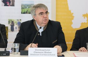 Domkapitular Monsignore Clemens Bieber, Vorsitzender des Diözesan-Caritasverbands